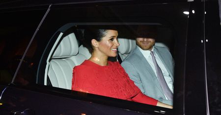 Harry i Meghan ostatecznie odchodzą. Ekspert: "Ukradli monarchię"