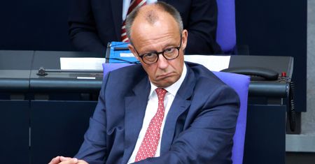Polityka migracyjna Niemiec pod ostrzałem. Merz ryzykuje jedność Europy