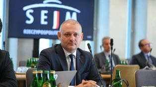 Przewodniczący Rady Mediów Narodowych z zarzutami. W tle Tajlandia, luksusowy dom i kontrakt za 100 mln zł. Poseł ze Śląska: "To kłamstwo"