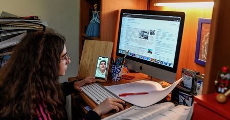 Zdalna nauka również po wakacjach? Minister edukacji mówi, co we wrześniu