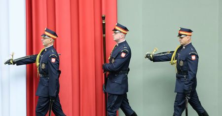Szkolenia dla posłów. Powodem alarmy i nalot dronów
