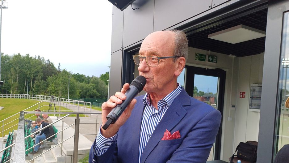 Dariusz Szpakowski komentował mecz pomiędzy Reprezentacją Gwiazd Piłkarzy Polskich a Oldboyami Staru Starachowice.