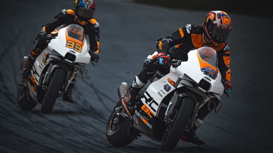 KTM RC 8C
