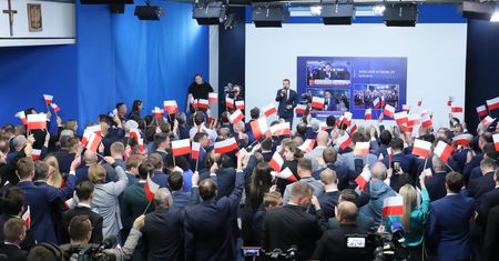 Wyniki wyborów. PiS wygrywa w okręgu 12, ale traci stan posiadania