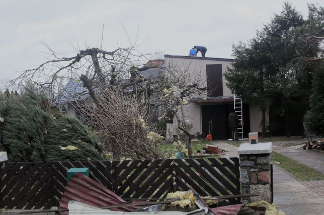 Dobrzyca. Skutki trąby powietrznej 