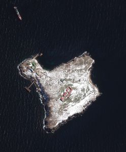 Wyspa Węży. Zdjęcia satelitarne pokazują skalę zniszczeń