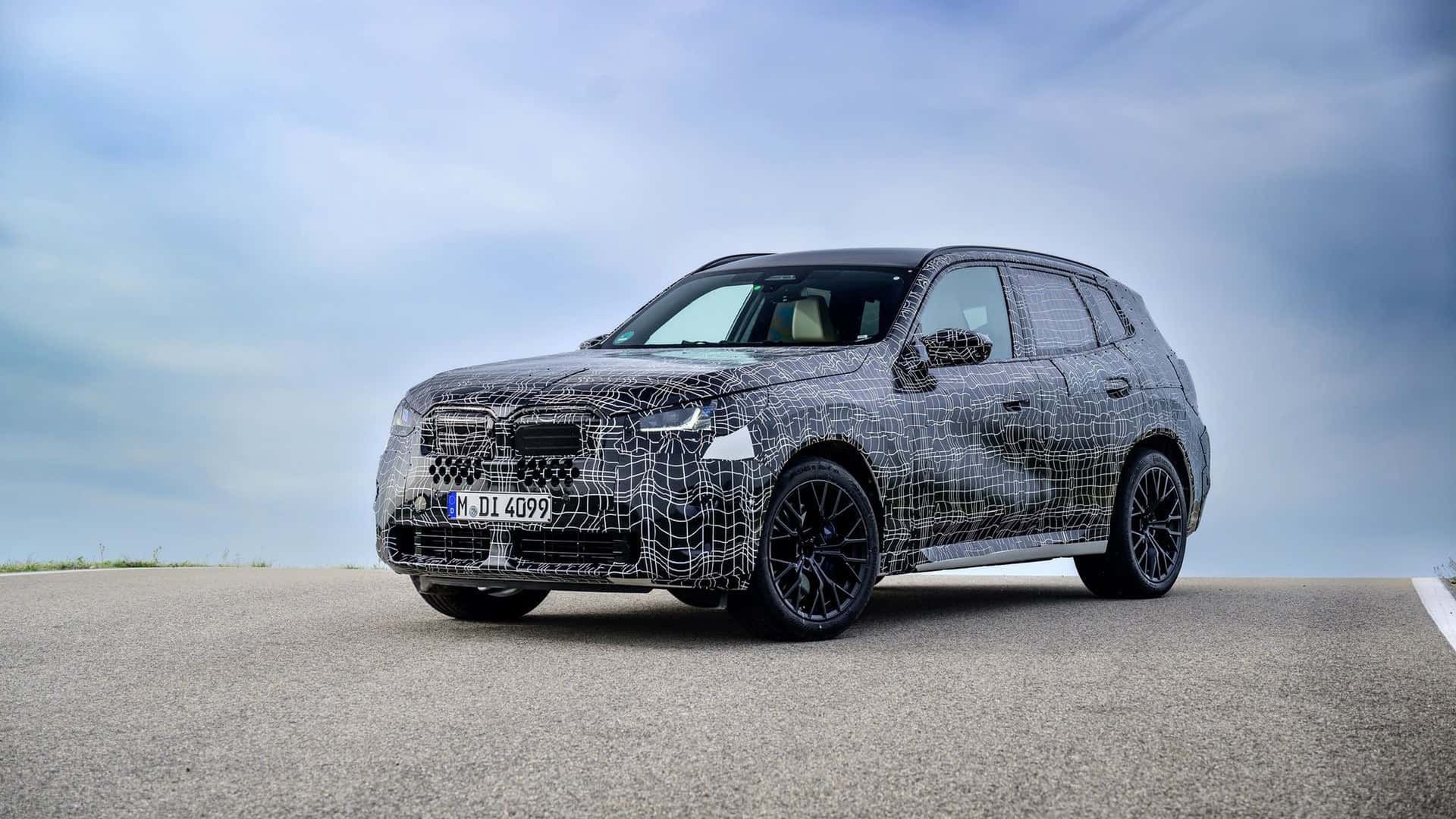 Nowe BMW X1 w kamuflażu