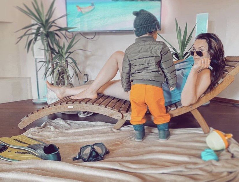 Ewa Farna "plażuje" w domu