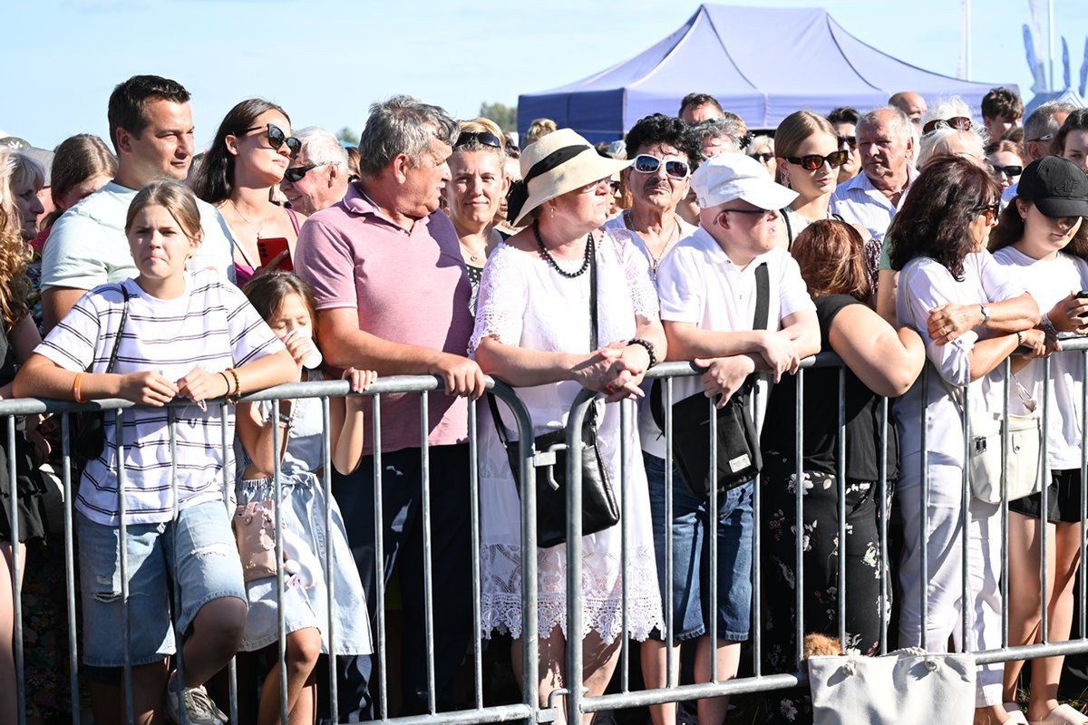 Zenon Martyniuk rozgrzał swoich fanów na dożynkach