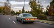 Test: Mercedes-Benz 280 CE (C123) - przez 38 lat prawie 11 razy okrążył Ziemię. Przynajmniej w teorii