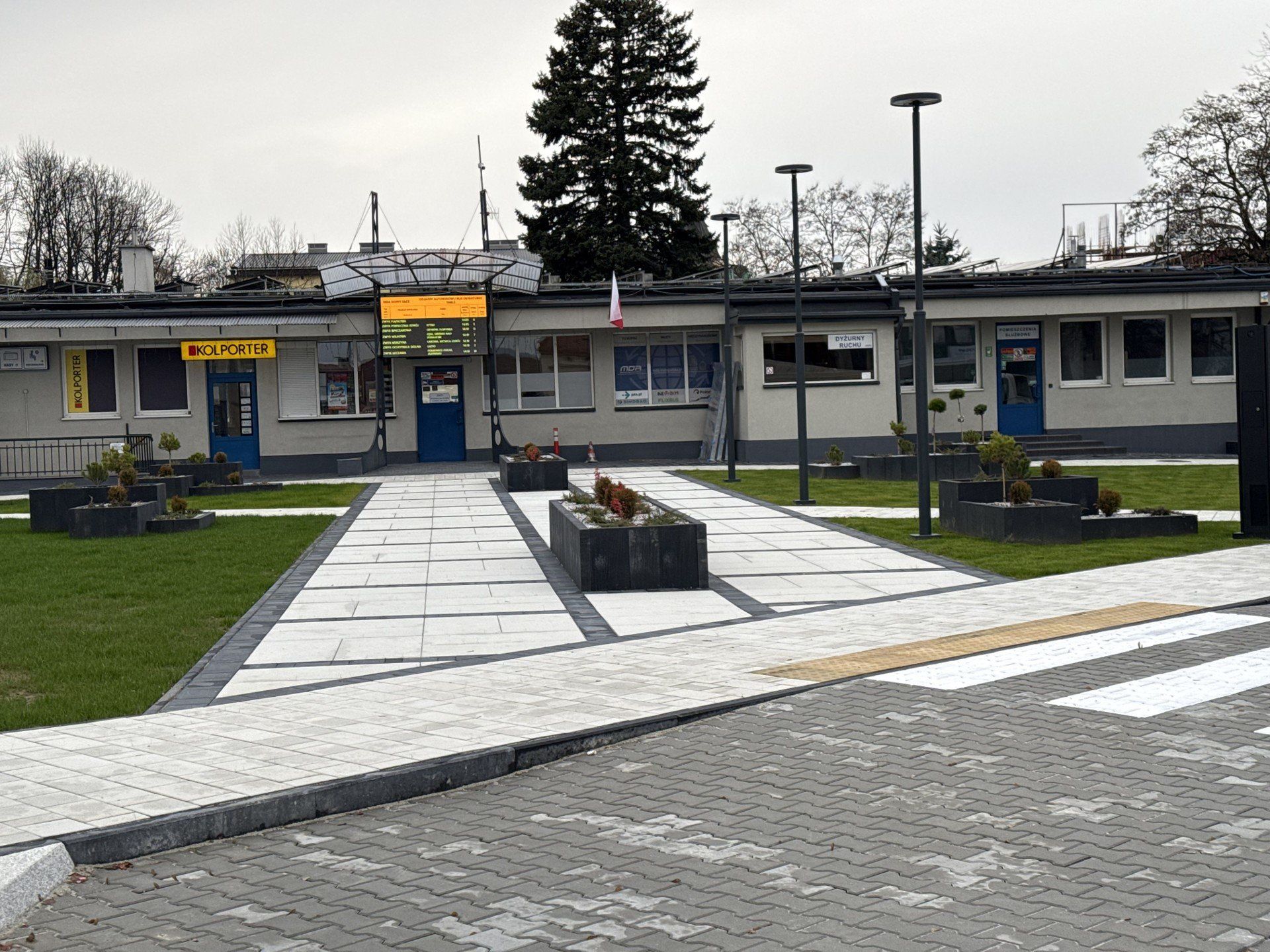 Dworzec MDA w Nowym Sączu ma nowy mały park