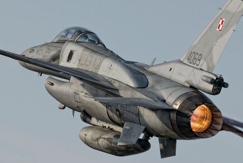 Jak fotografować F-16? Odrzutowe warsztaty z Akademią Nikona 3