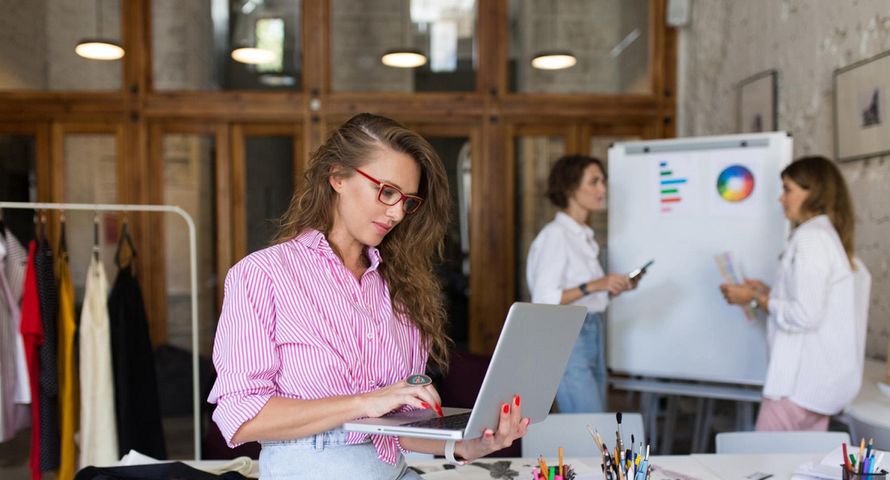 Rynek agencji reklamowych w Polsce podwoił się w 15 lat. Wzrost hamuje, rośnie presja na technologie