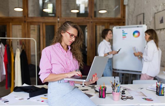 Rynek agencji reklamowych w Polsce podwoił się w 15 lat. Wzrost hamuje, rośnie presja na technologie
