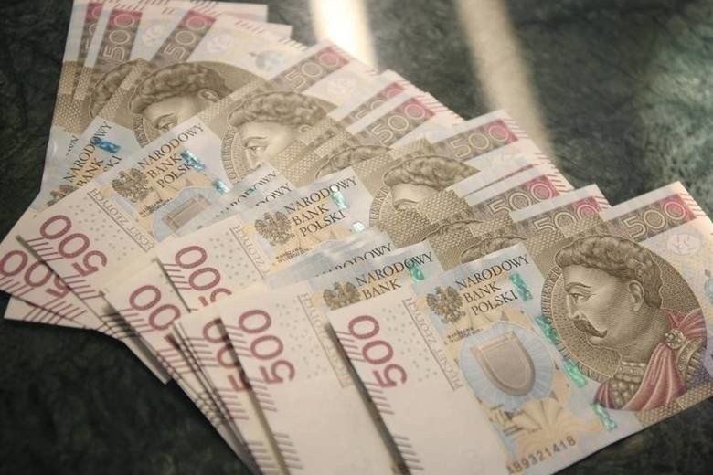 ↓ CHCESZ ZOBACZYĆ RESZTĘ ZDJĘĆ, PRZEWIŃ W DÓŁ ↓ZUS rozpoczął kolejny etap kampanii informacyjnej, w ramach której do instytucji samorządowych i do lokalnych stowarzyszeń działających na rzecz osób starszych trafią szczegółowe materiały promujący nowe świadczenie.
