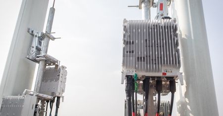 Lublin. Orange rozpoczyna testy sieci 5G na docelowym paśmie. Wzrost pojemności sieci i prędkości do ponad 1 Gb/s