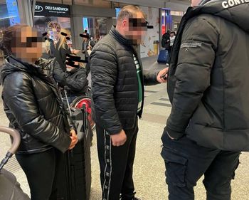 Chodzą po Krakowie i proszą o pieniądze. Internauci ostrzegają