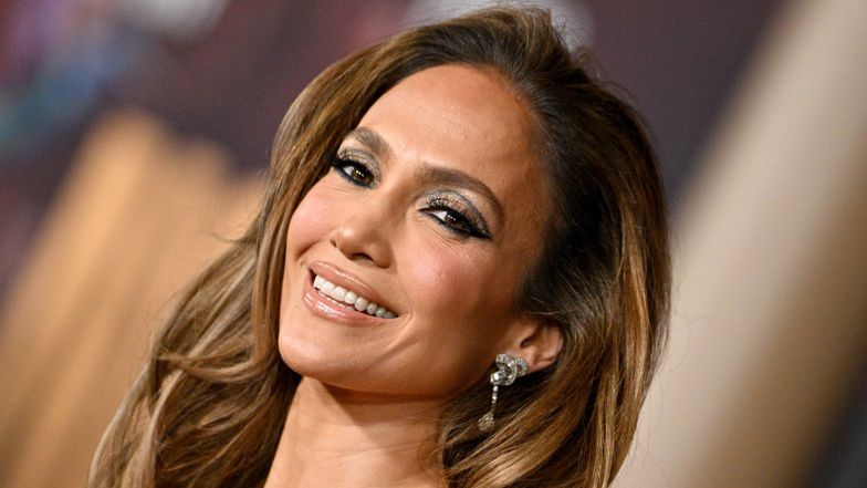 Jennifer Lopez pręży się w bikini