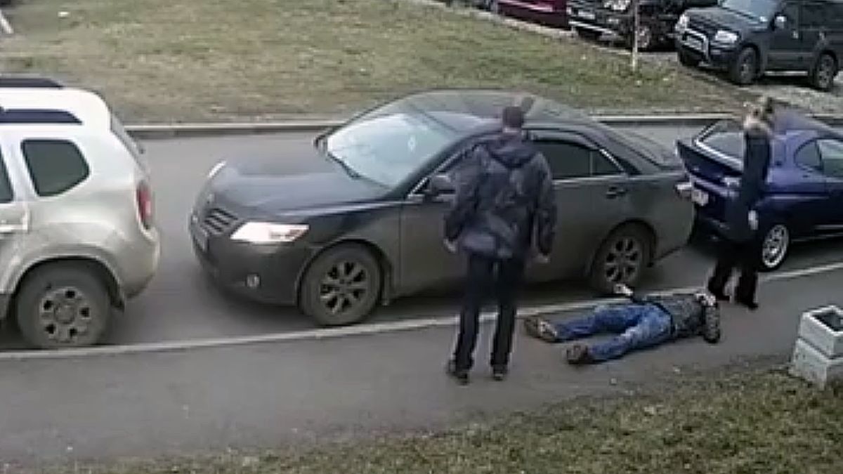 Skatował człowieka, bo ten zastawił mu auto [18+] 1