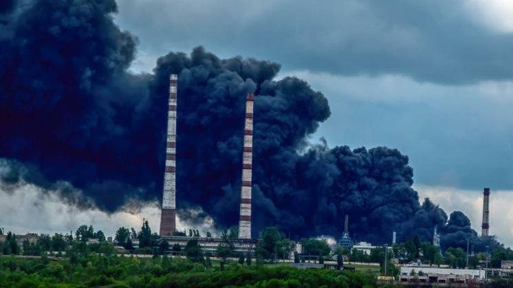 Zaatakowana rafineria w Łysyczańsku w okupowanobwodzie ługańskim