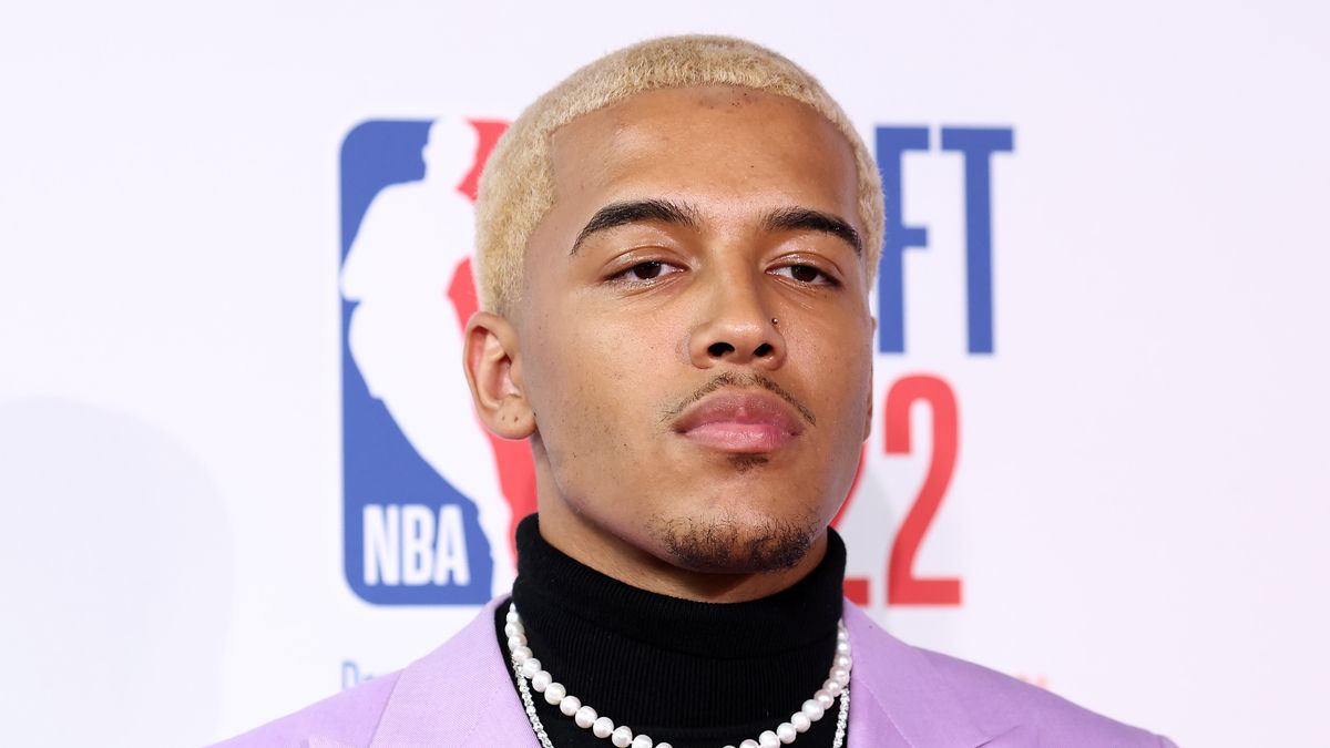 NEW YORK, NEW YORK - JUNE 23: Jeremy Sochan poses for photos on the red carpet during the 2022 NBA Draft at Barclays Center on June 23, 2022 in New York City. NOTE TO USER: User expressly acknowledges and agrees that, by downloading and or using this photograph, User is consenting to the terms and conditions of the Getty Images License Agreement. (Photo by Arturo Holmes/Getty Images)