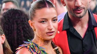 Waliczyła wpadkę na scenie? Materiał się zsunął. Stylistka mówi wprost