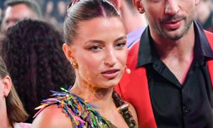 Waliczyła wpadkę na scenie? Materiał się zsunął. Stylistka mówi wprost