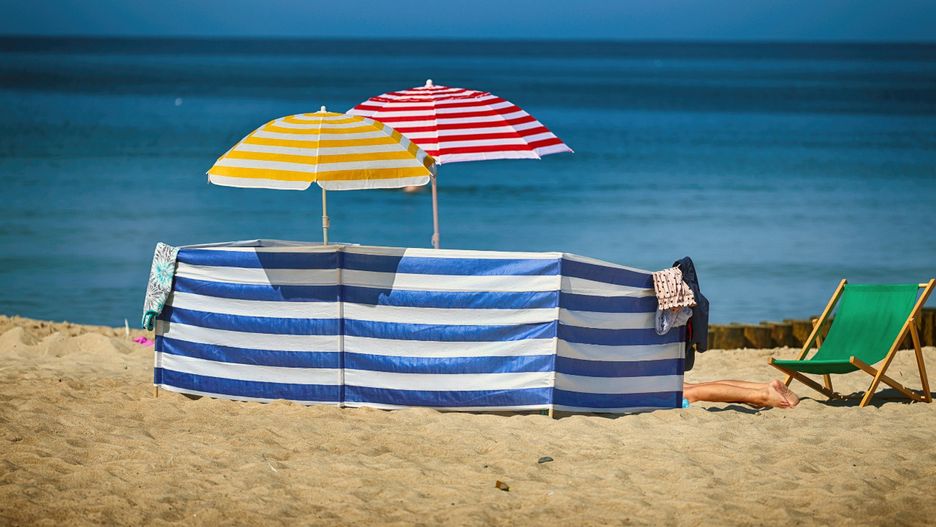 Zdaniem internautów ceny leżaków na plaży w Krynicy są wysokie