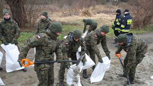 Buszkowice: Szkolenie terytorialsów z reagowania na zagrożenia powodziowe