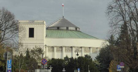 Budżet 2021. Senacka komisja wniosła poprawki
