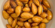 Dlaczego należy moczyć migdały w wodzie przez całą noc?