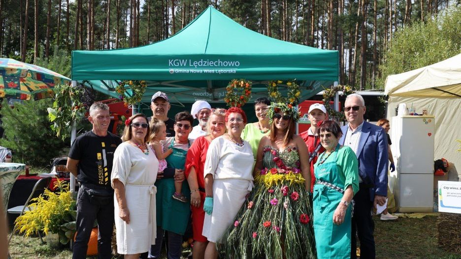 Dożynkowa zabawa nad jeziorem Lubowidzkim