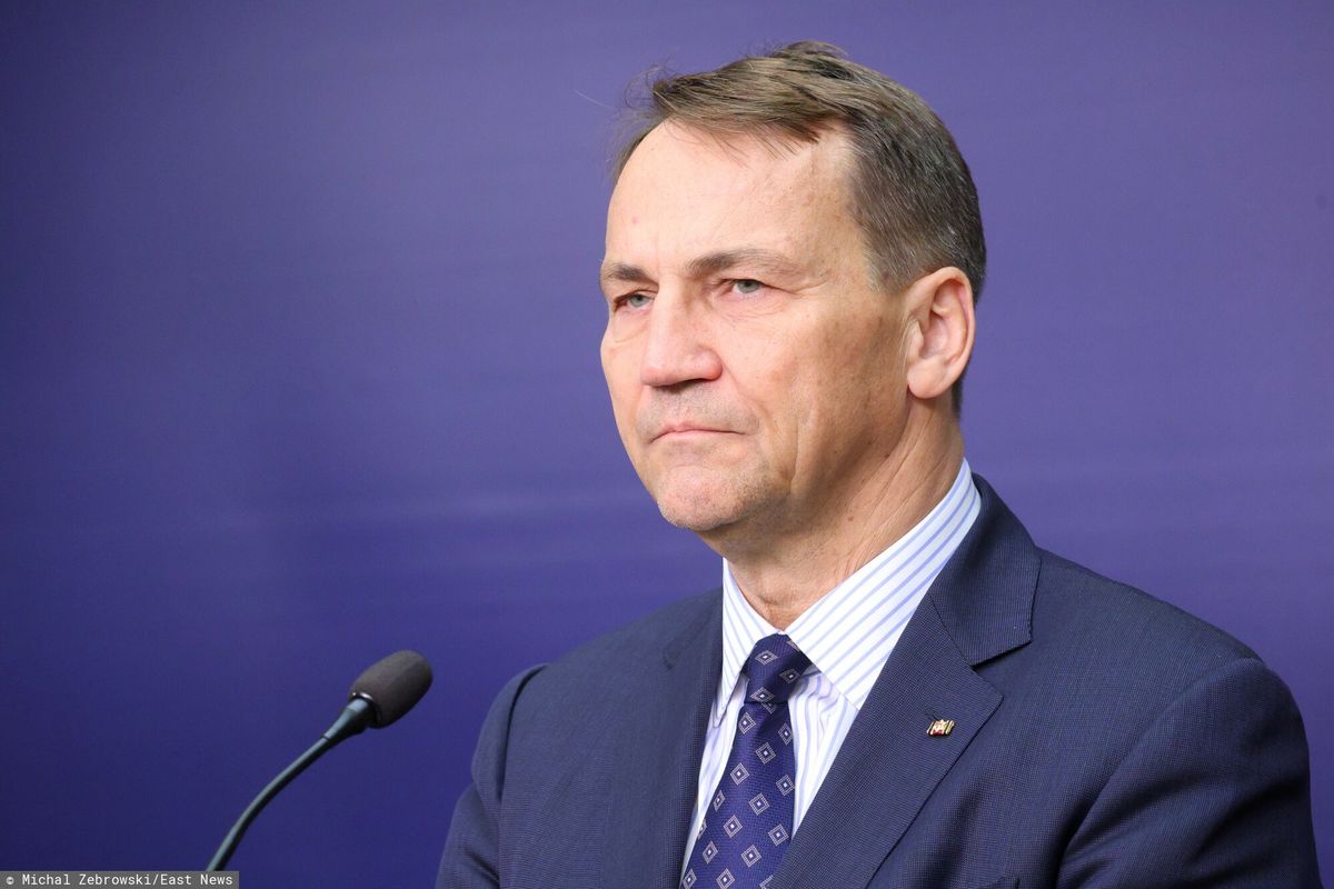 radosław sikorski, andrzej poczobut, białoruś, Alaksandr Łukaszenka Co z przejściami granicznymi z Białorusią? Sikorski stawia warunek