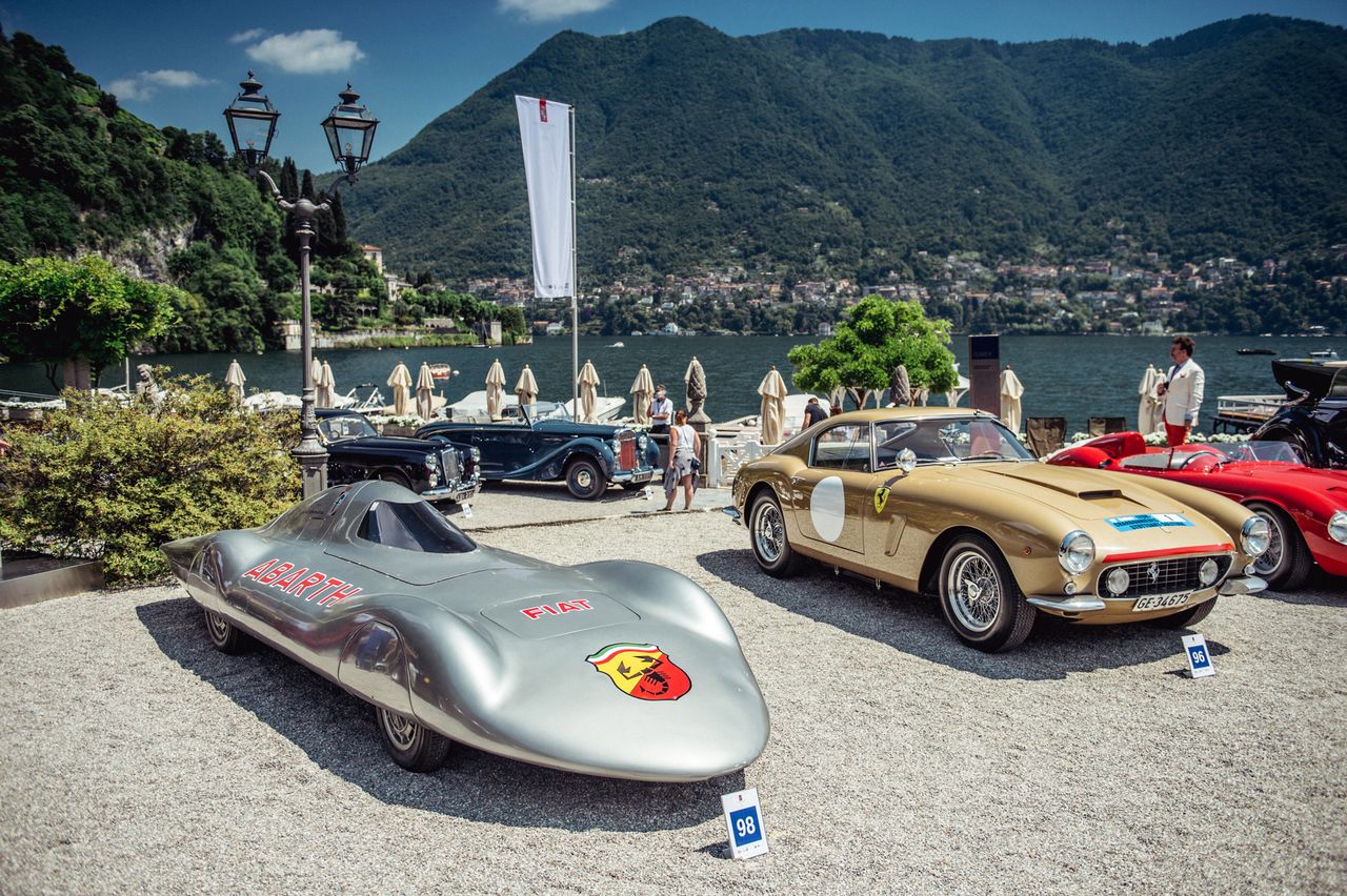 Dwa samochody zbudowane wokół koncepcji prędkości - dwa zupełnie różne pomysły. Abarth 1000 Bialbero i Ferrari 250 GT SWB Competizione.