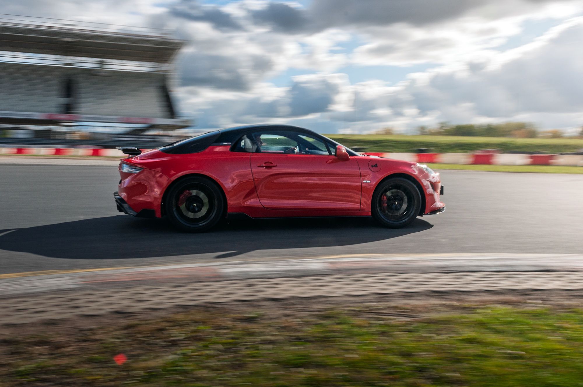 Alpine A110 R (2025)