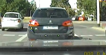 Wrocław. Ignorował przepisy ruchu drogowego, nie zauważył policji. Kara była surowa