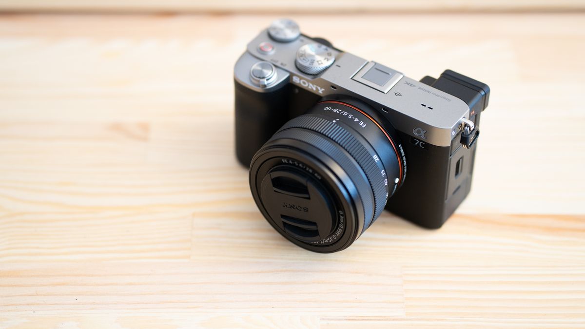 Sony A7C: Najmniejszy bezlusterkowiec z pełną klatką waży 509 gramów 1