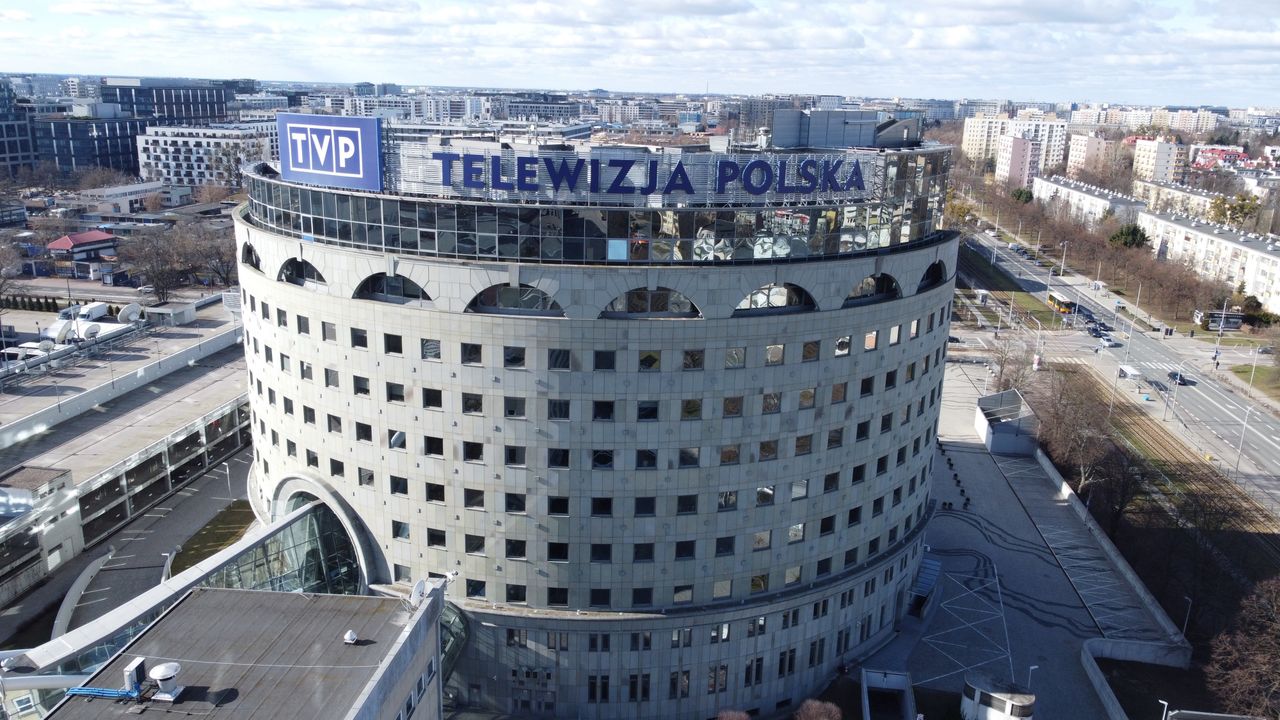 Kolejna fala zwolnień w TVP. "Dyrektorów było za dużo"