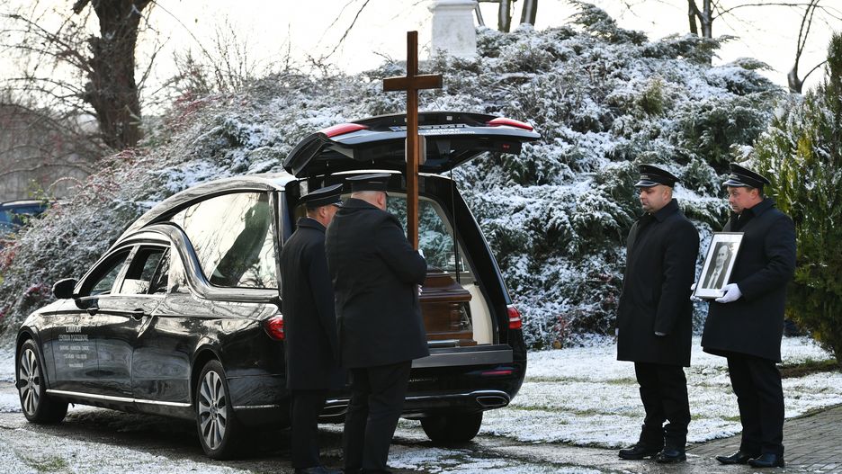 Uroczystości pogrzebowe mają charakter państwowy