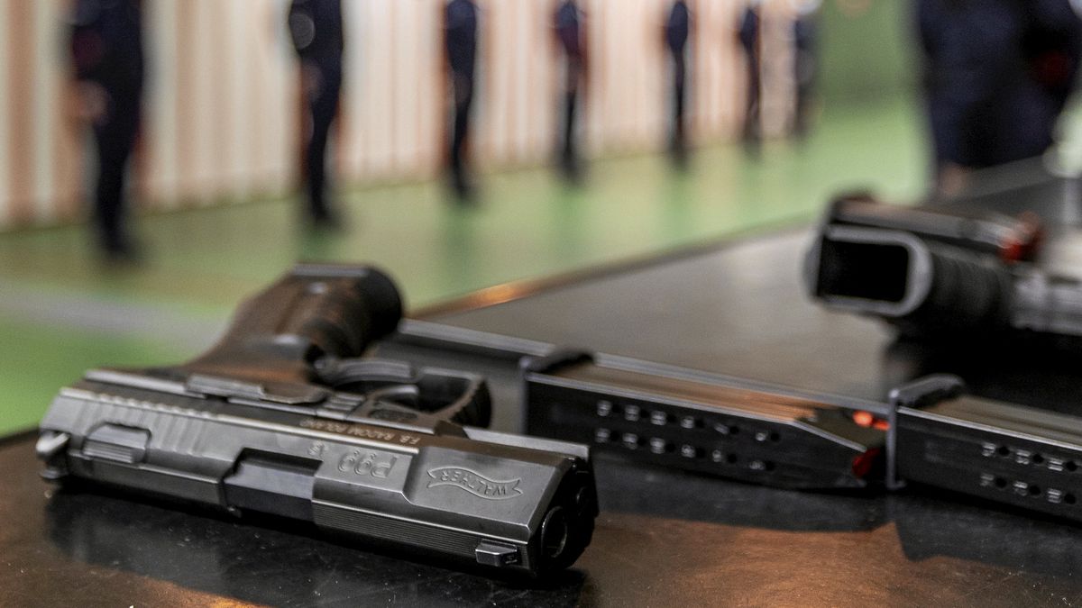 Nowa strzelnica policyjna w Katowicach25.03.2022 Katowice , Szkola Policji . Prezentacja nowej krytej strzelnicy .Fot . Grzegorz Celejewski / Agencja Wyborcza.plFot. Grzegorz Celejewski / Agencja Wyborcza.plStrzelnica, Policja, strzelectwo, strzelanie, /FR/