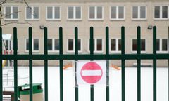 Szkoły zamknięte z powodu mrozów. ZNP ocenia decyzję dyrektorów