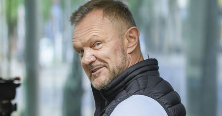 Cezary Pazura i jego imponujący tors. "Klata jak u wariata"