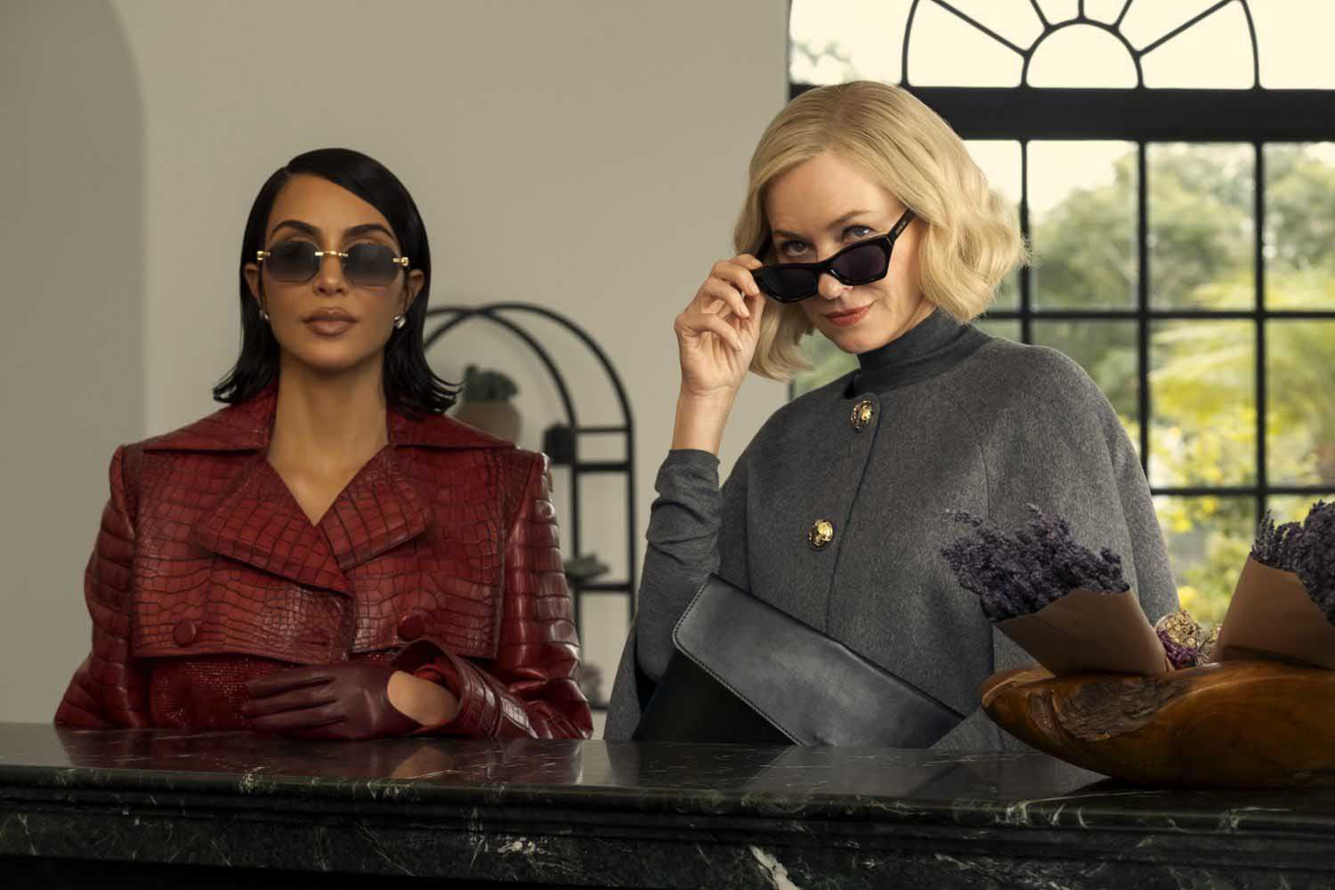 Kim Kardashian i Naomi Watts w serialu "Wszystko dozwolone"