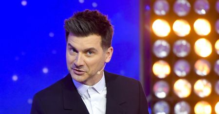 Pokazał zdjęcie z bratem. Wyglądają jak ojciec z synem
