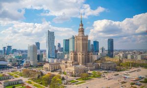 Hiszpanie chwalą Polskę. "Nowe serce przemysłowe Europy". Widzą też zagrożenie