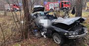 BMW zamieniło się w strzępy. Jedna osoba nie żyje