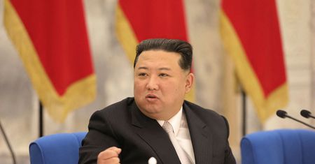 Kim Dzong Un w złym stanie. Dyktator cierpi. "Dużo pije i płacze"