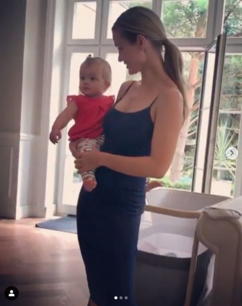 Joanna Krupa i Asha-Leigh witają Douglasa Nunesa w Polsce
