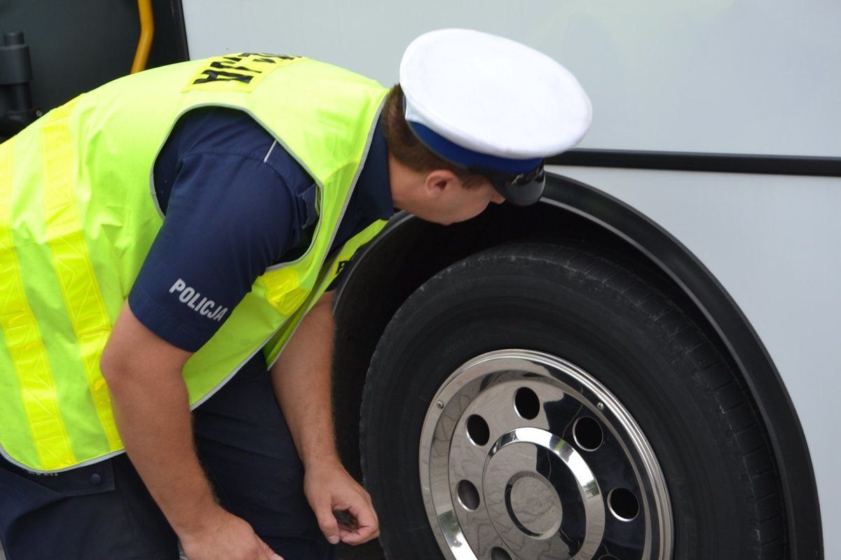 Policja w Zduńskiej Woli sprawdzi autokary przed wyjazdem na wakacje