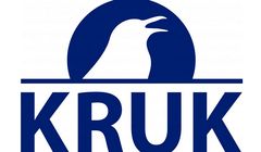 Zielona koperta reklamuje Grupę Kruk (wideo)